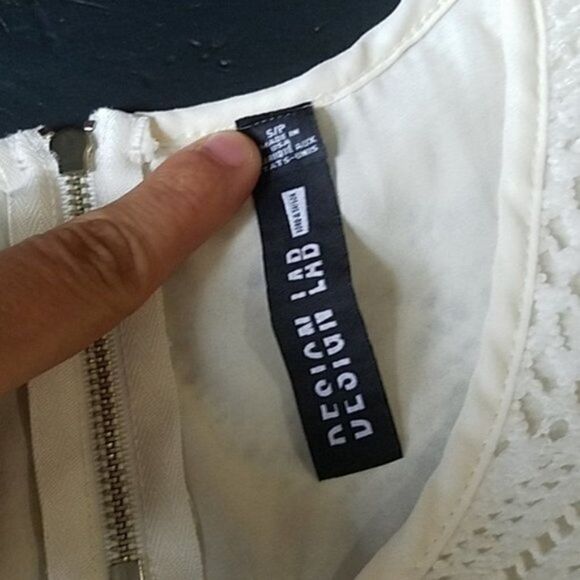 💍 Design Lab White Tank Blouse - Picture 2 of 8